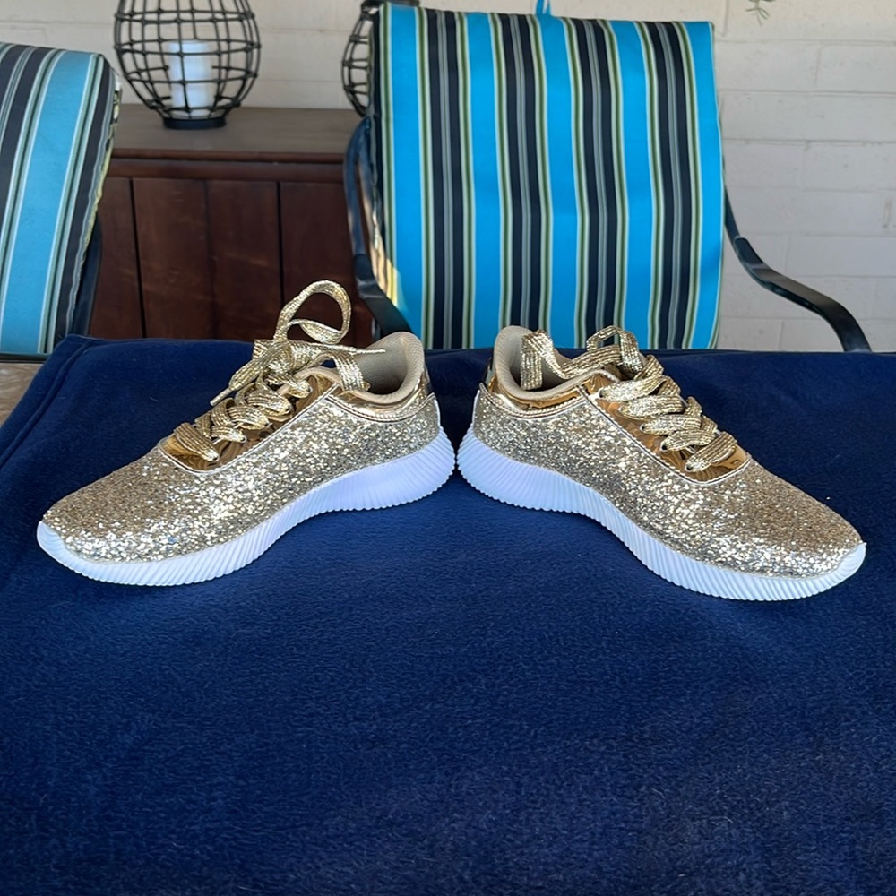 Shiny gold glitter upper sneakers. Memory foam, non-slip rubber soles. Size 7 - Picture 11 of 12